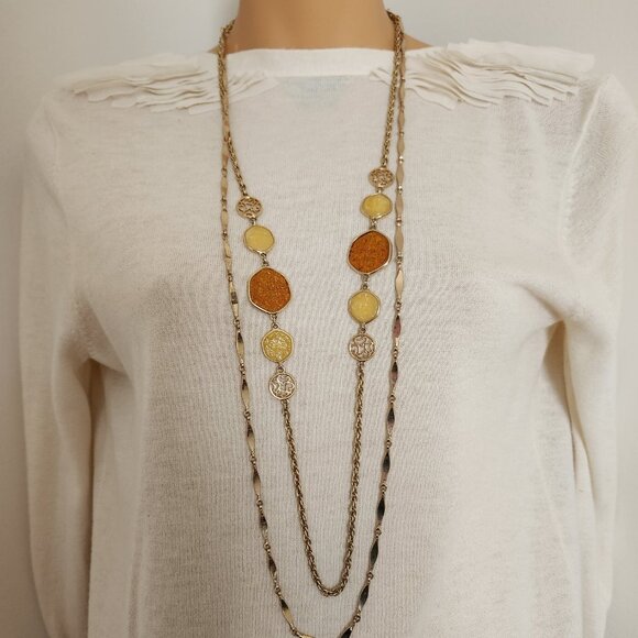 1980–S SARAH COVENTRY “TASTE OF HONEY” AND NAPIER SIGNED VINTAGE NECKLACES - Picture 9 of 11